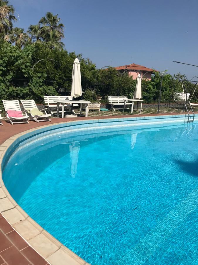 Villa Con Piscina マスカルチーア エクステリア 写真